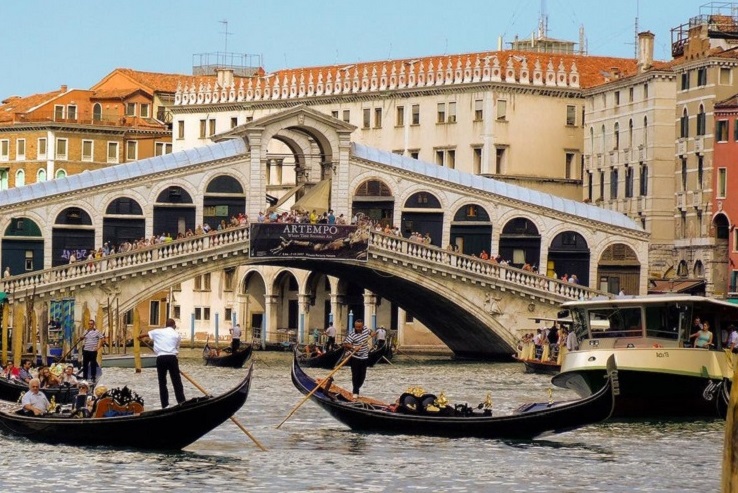 Italy Multiple Venues seating plan