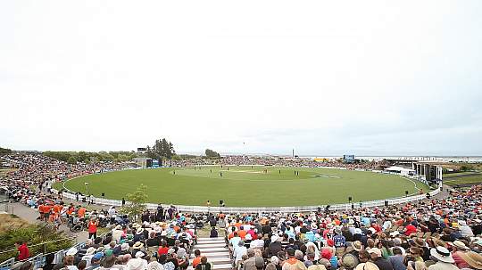 Saxton Oval seating plan